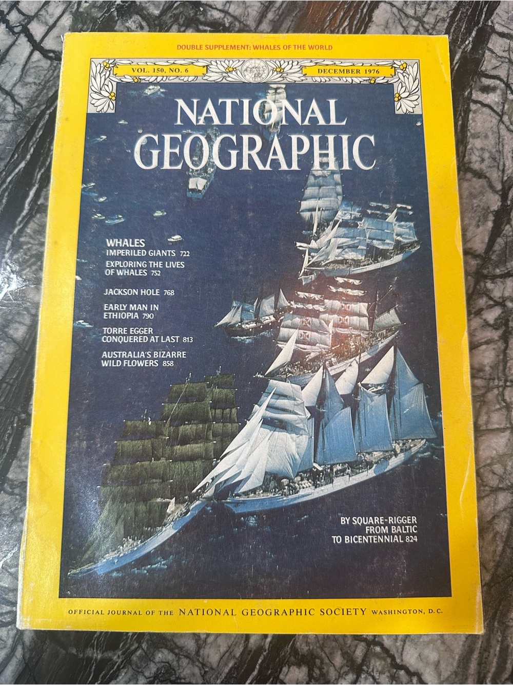 Vintage National Geographic December 1976